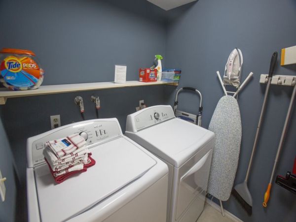 Anaheim Condo 991229