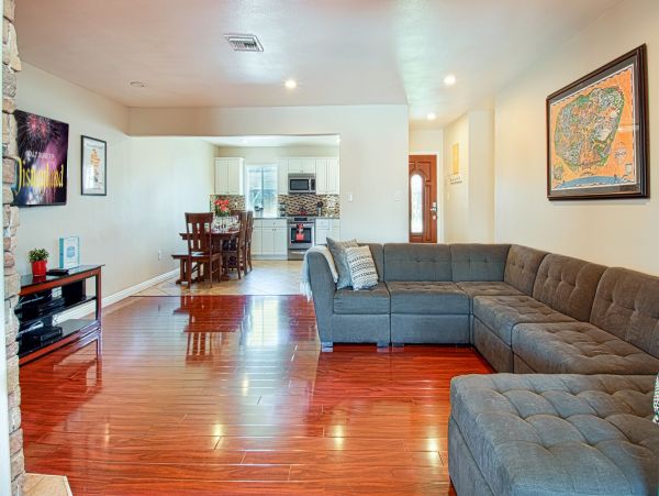 Anaheim Home 991231