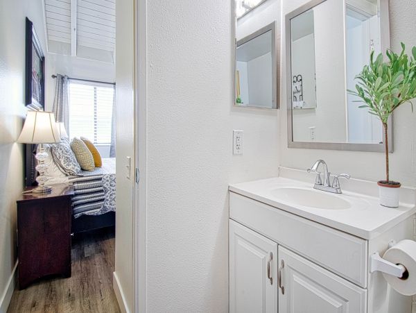 Anaheim Condo 991235