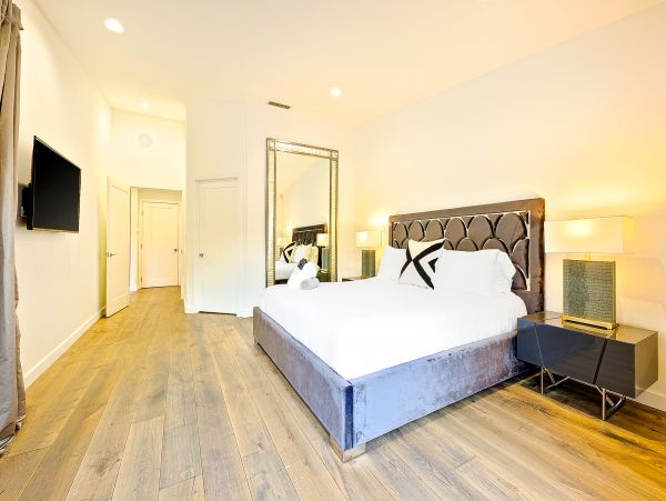 Los Angeles Home 991237