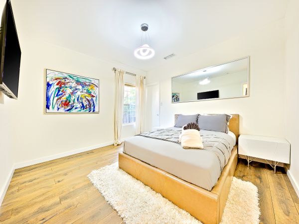 Los Angeles Home 991237