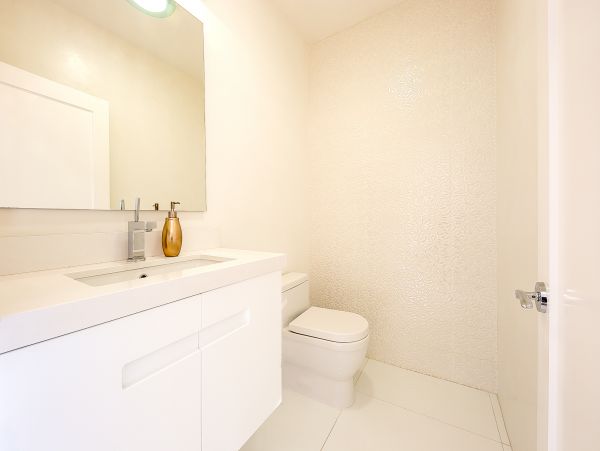 Los Angeles Home 991237