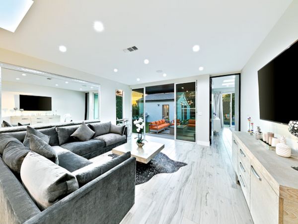 Los Angeles Home 991238