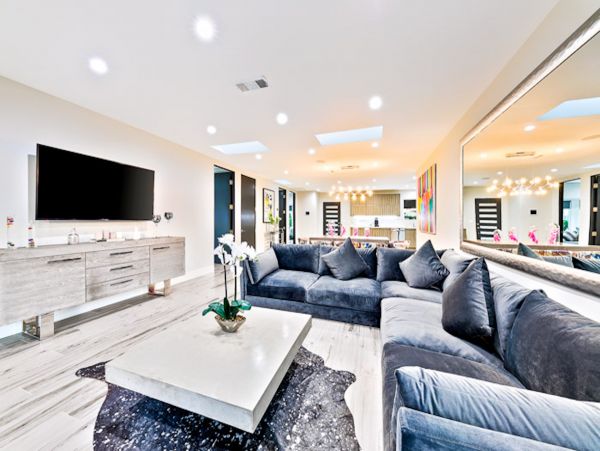 Los Angeles Home 991238