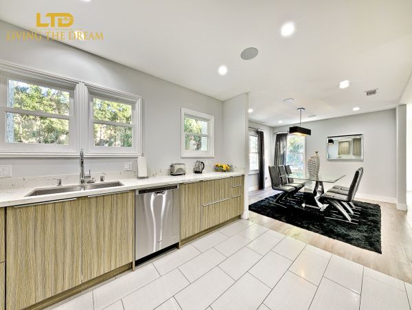 Los Angeles Home 991239