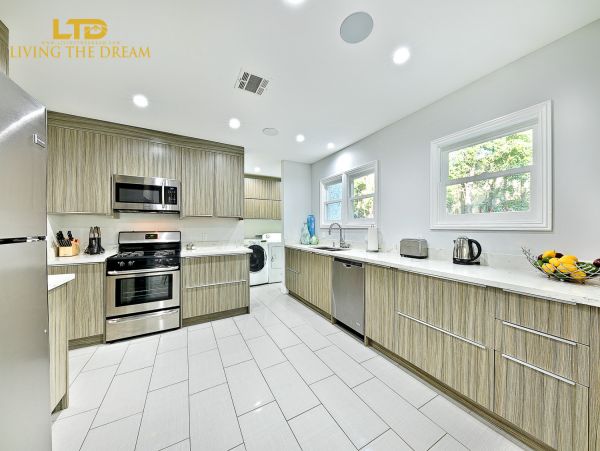 Los Angeles Home 991239