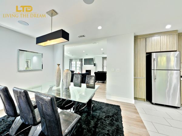 Los Angeles Home 991239