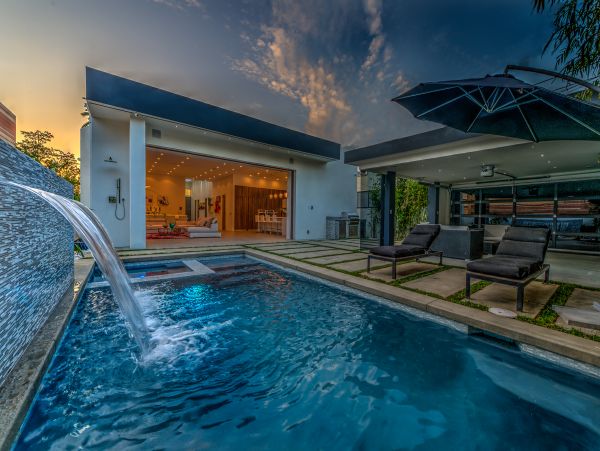 Los Angeles Modern 3 Bedroom Villa Private Pool & Spa