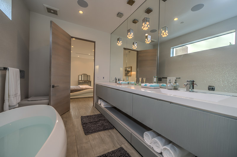 Los Angeles Modern 3 Bedroom Villa Private Pool & Spa
