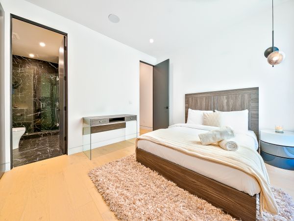 Los Angeles Home 991242