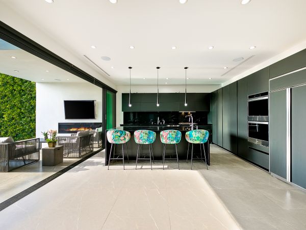 Los Angeles Home 991243