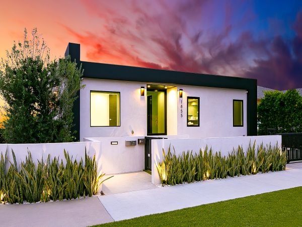 Los Angeles Home 991243