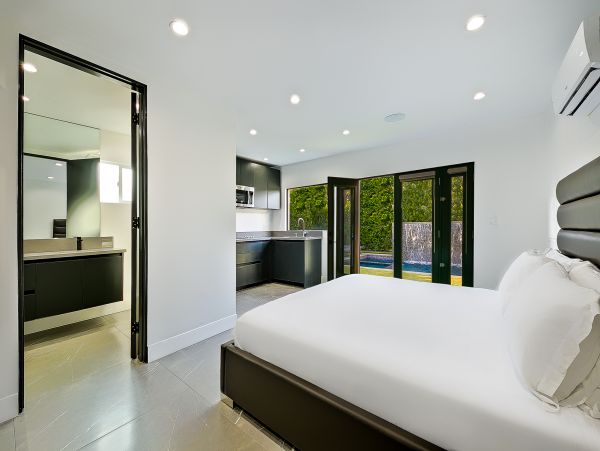 Los Angeles Home 991243