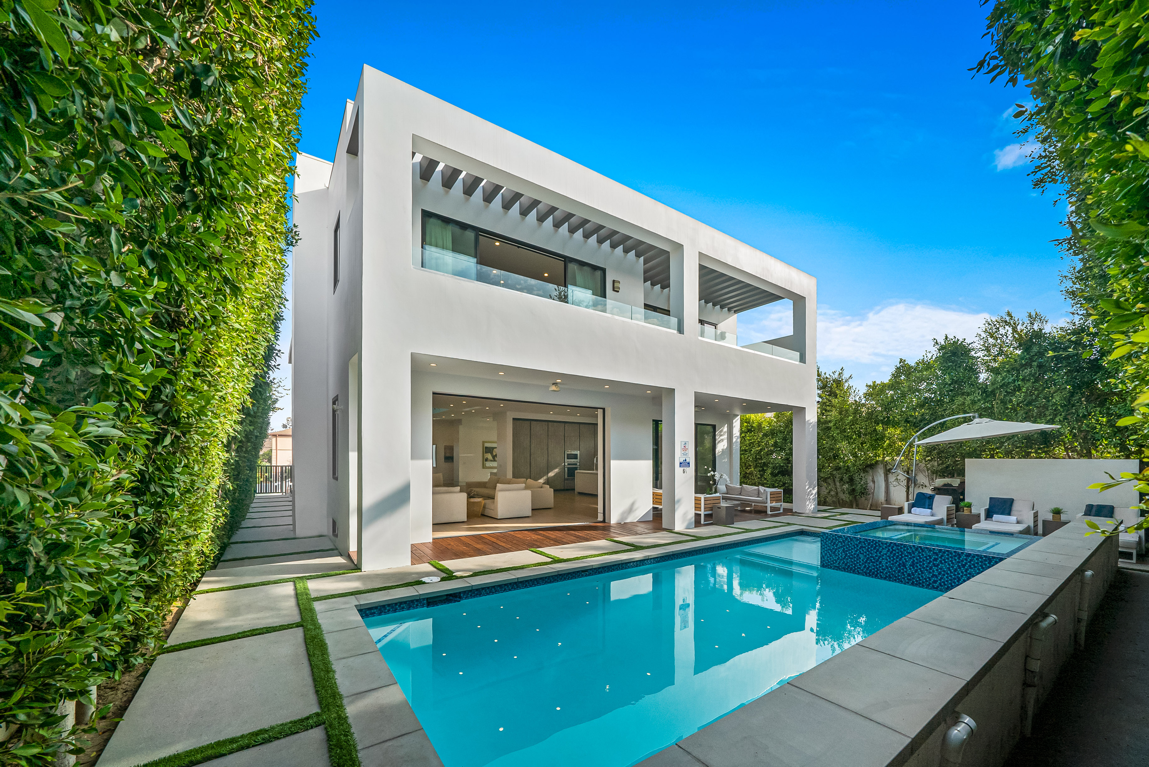 Los Angeles Home 991244
