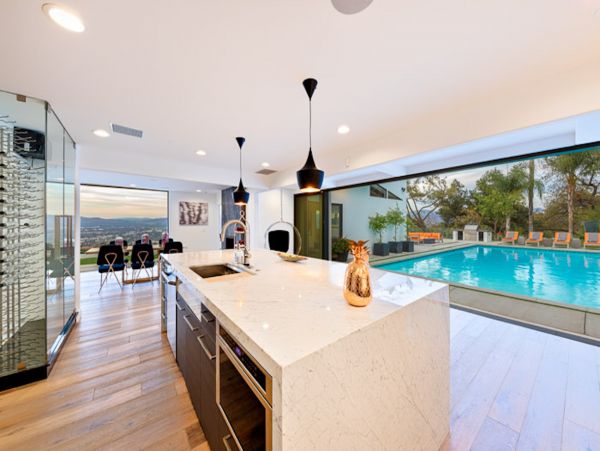 Los Angeles Home 991247