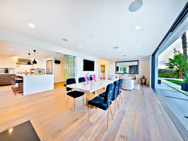 Los Angeles Home 991247