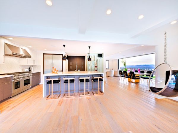 Los Angeles Home 991247
