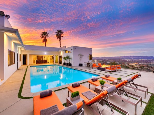 Los Angeles Home 991247