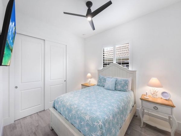 Luxury Marco island Vacation Villa Sleeps 8 Guests Private Pool