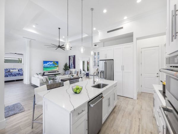 Luxury Marco island Vacation Villa Sleeps 8 Guests Private Pool