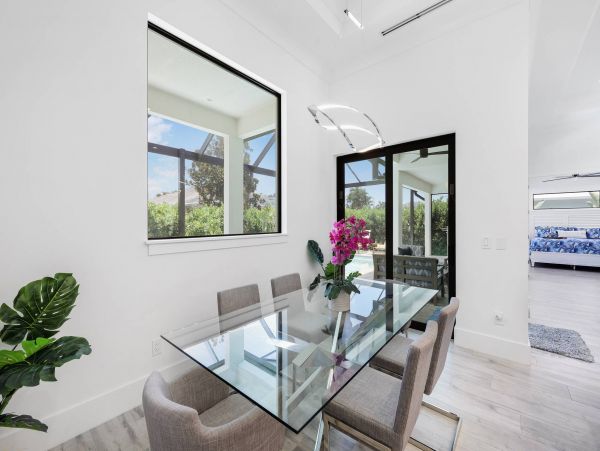 Luxury Marco island Vacation Villa Sleeps 8 Guests Private Pool
