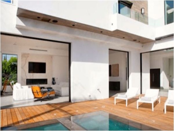 Malibu Vacation Home Five Bedroom
