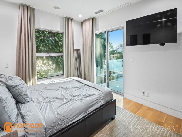 Los Angeles Home 991288