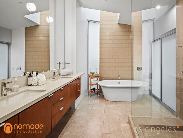 Los Angeles Home 991288