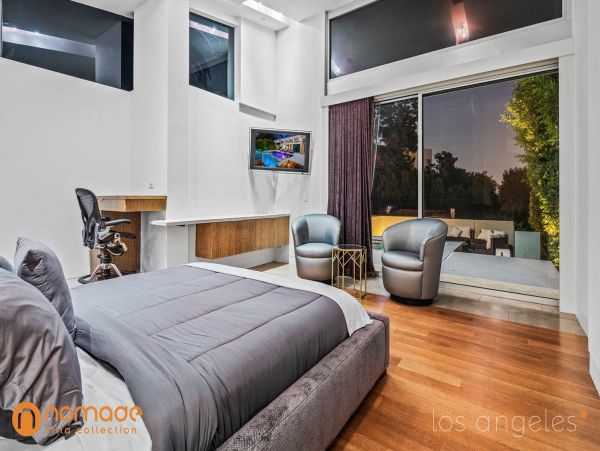 Los Angeles Home 991288