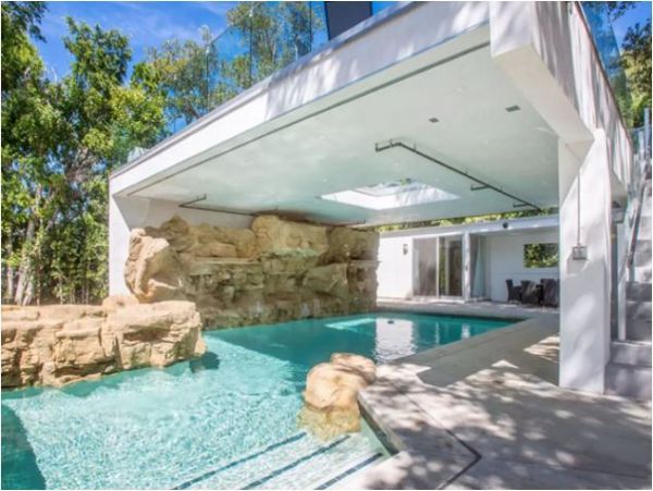 Malibu Vacation Home Five Bedroom
