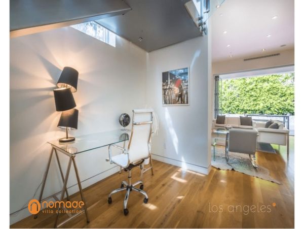 Los Angeles Home 991290