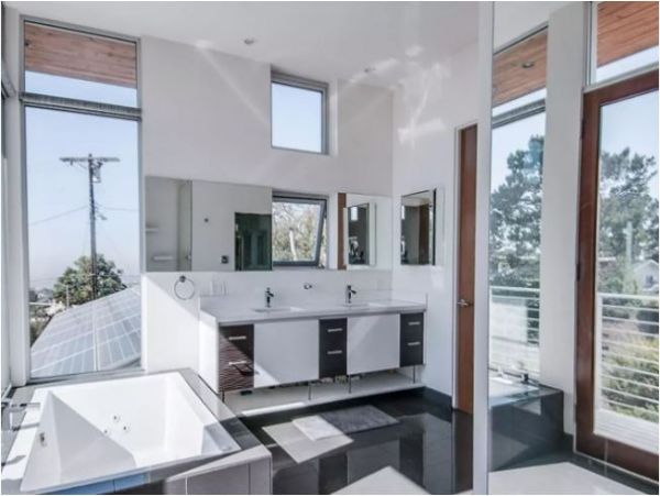 Malibu Vacation Home Five Bedroom