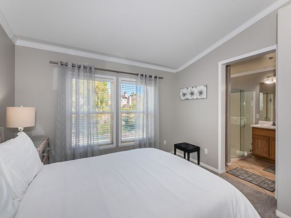 San Diego Beach Communities North Home 991295
