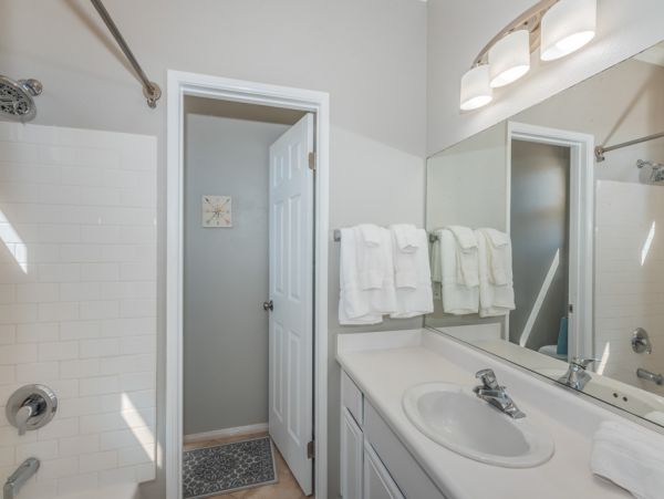 San Diego Beach Communities North Home 991295