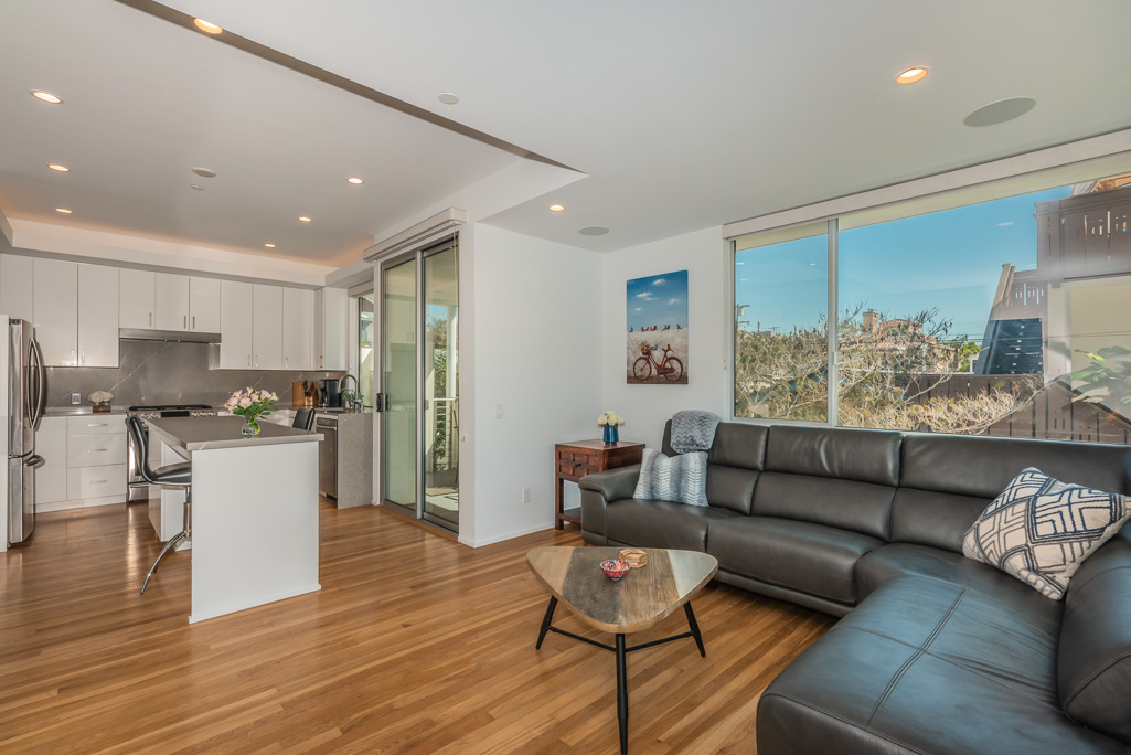 San Diego Beach Communities North Condo 991297