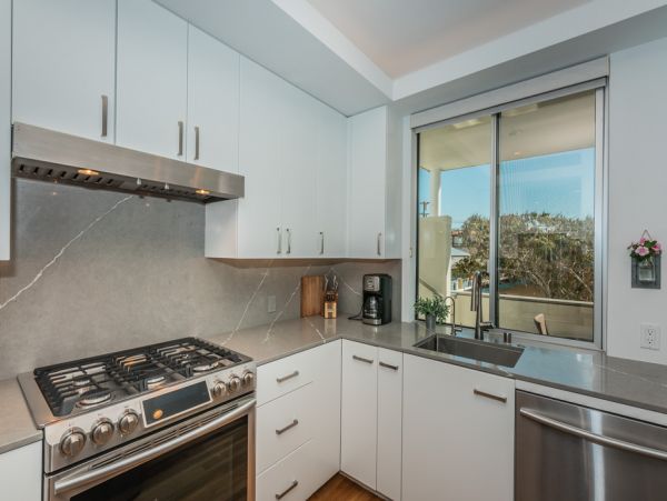 San Diego Beach Communities North Condo 991297