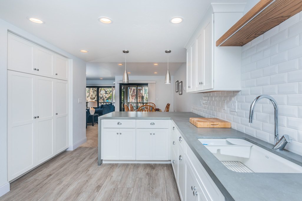 San Diego Beach Communities North Condo 991298