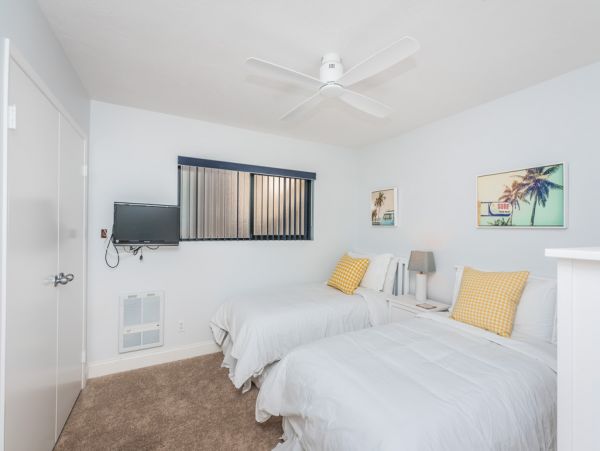 San Diego Beach Communities North Condo 991298