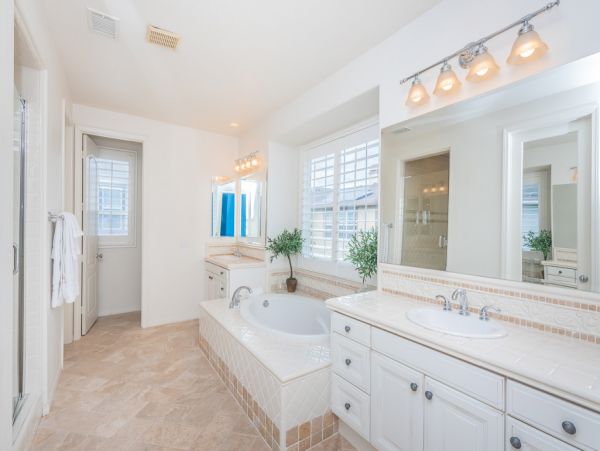 San Diego Beach Communities North Home 991299