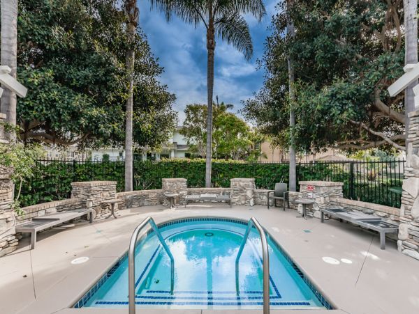 San Diego Beach Communities North Home 991299