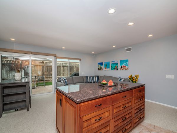 San Diego Beach Communities North Home 991300