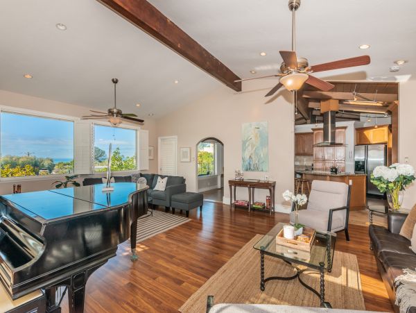 San Diego Beach Communities North Home 991303