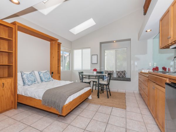 San Diego Beach Communities North Home 991303