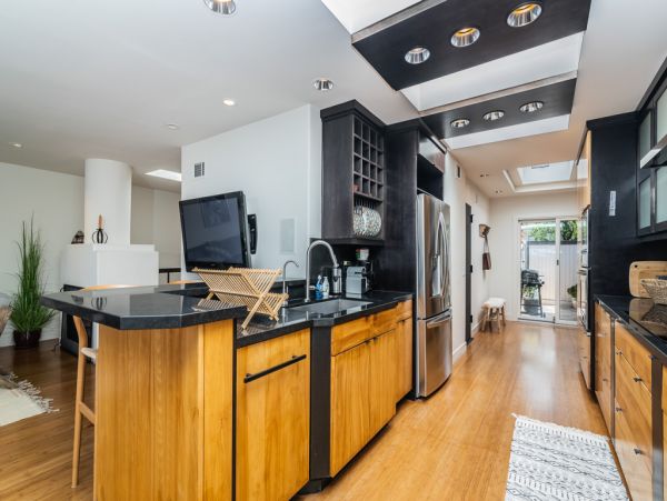 San Diego Beach Communities North Home 991305