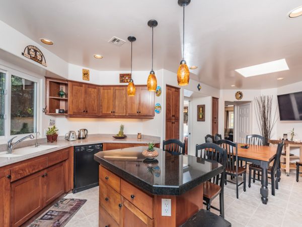 San Diego Beach Communities North Home 991306