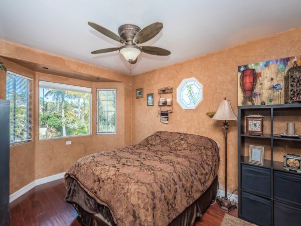 San Diego Beach Communities North Home 991306