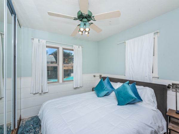 San Diego Beach Communities North Home 991307
