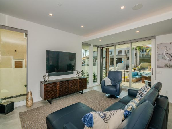 San Diego Beach Communities North Home 991308