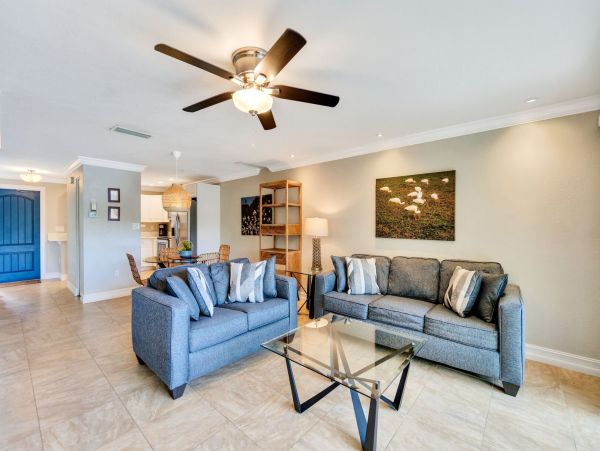 Short Walk to Beach Sanibel Vacation Townhome Two Bedrooms