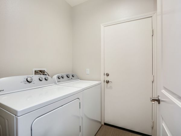 Palm Springs Home 991316